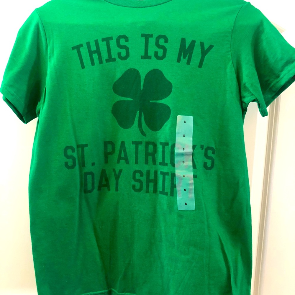St Patrick’s Day shirt. New!!